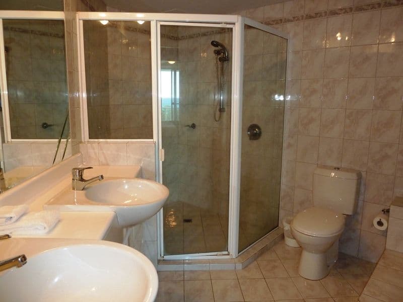 29 (6C) Carmel by the Sea, 177 Old Burleigh Road, BROADBEACH QLD 4218, Broadbeach - Thumbnail 7