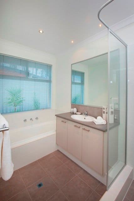 10 Highland Rise, PIARA WATERS WA 6112, Piara Waters - Thumbnail 8