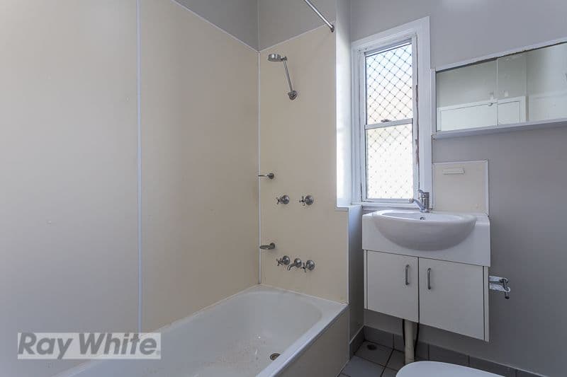 40 Capella Street, Coorparoo QLD 4151, Coorparoo - Thumbnail 4