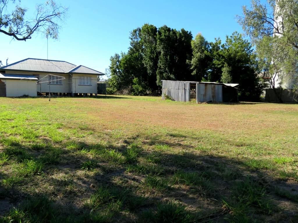 14 Conran Street, CAPELLA QLD 4723, Capella - Thumbnail 3