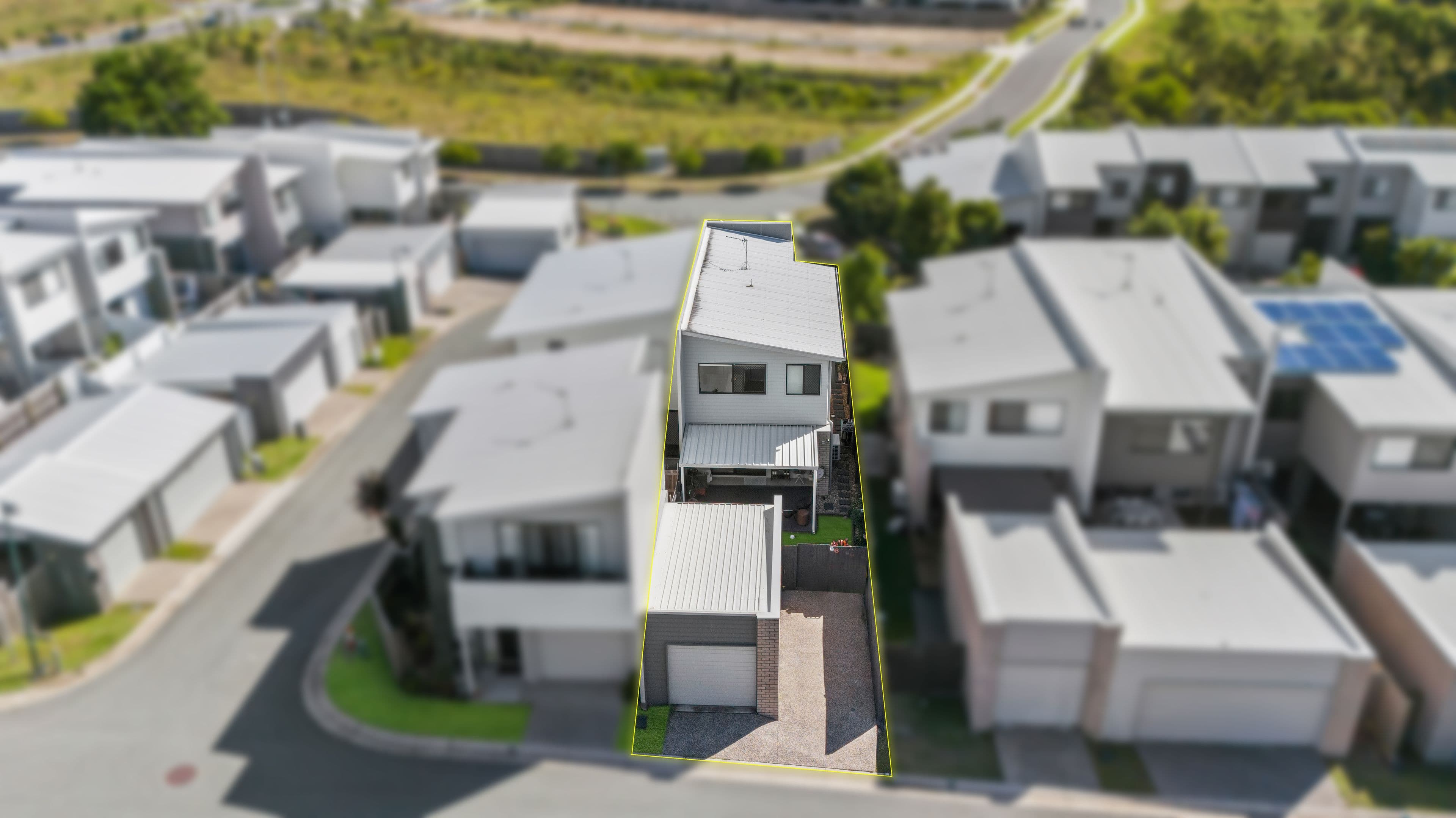6 Tim Place, Coomera QLD 4209, Coomera - Thumbnail 2