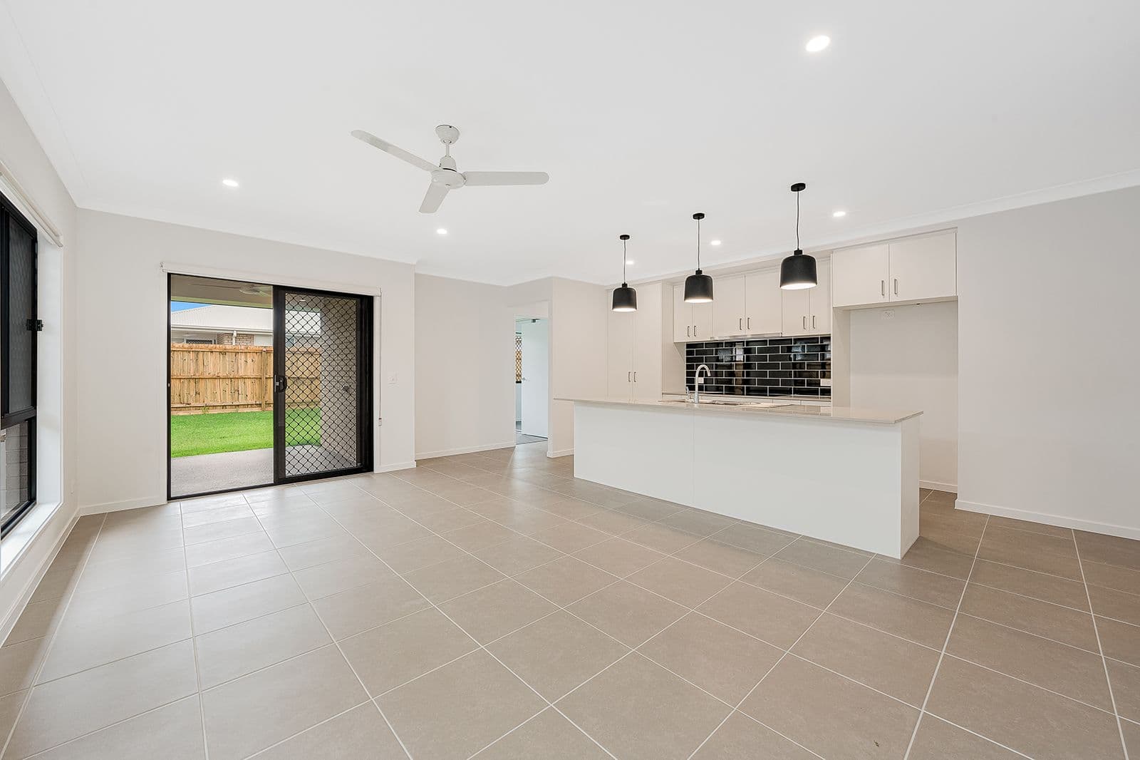 18 Oakbank Circuit, Burpengary East QLD 4505, Burpengary East - Thumbnail 4
