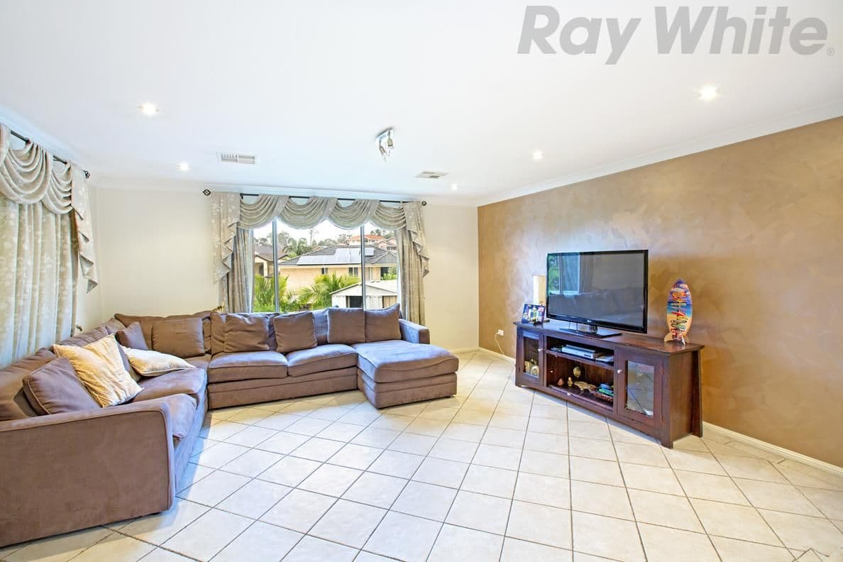 5 Burgundy Close, Cecil Hills - Thumbnail 3