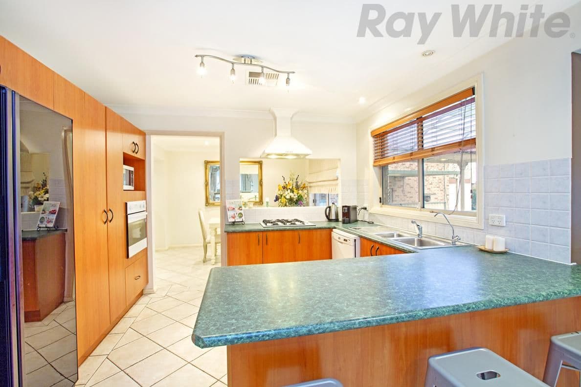 5 Burgundy Close, Cecil Hills - Thumbnail 6