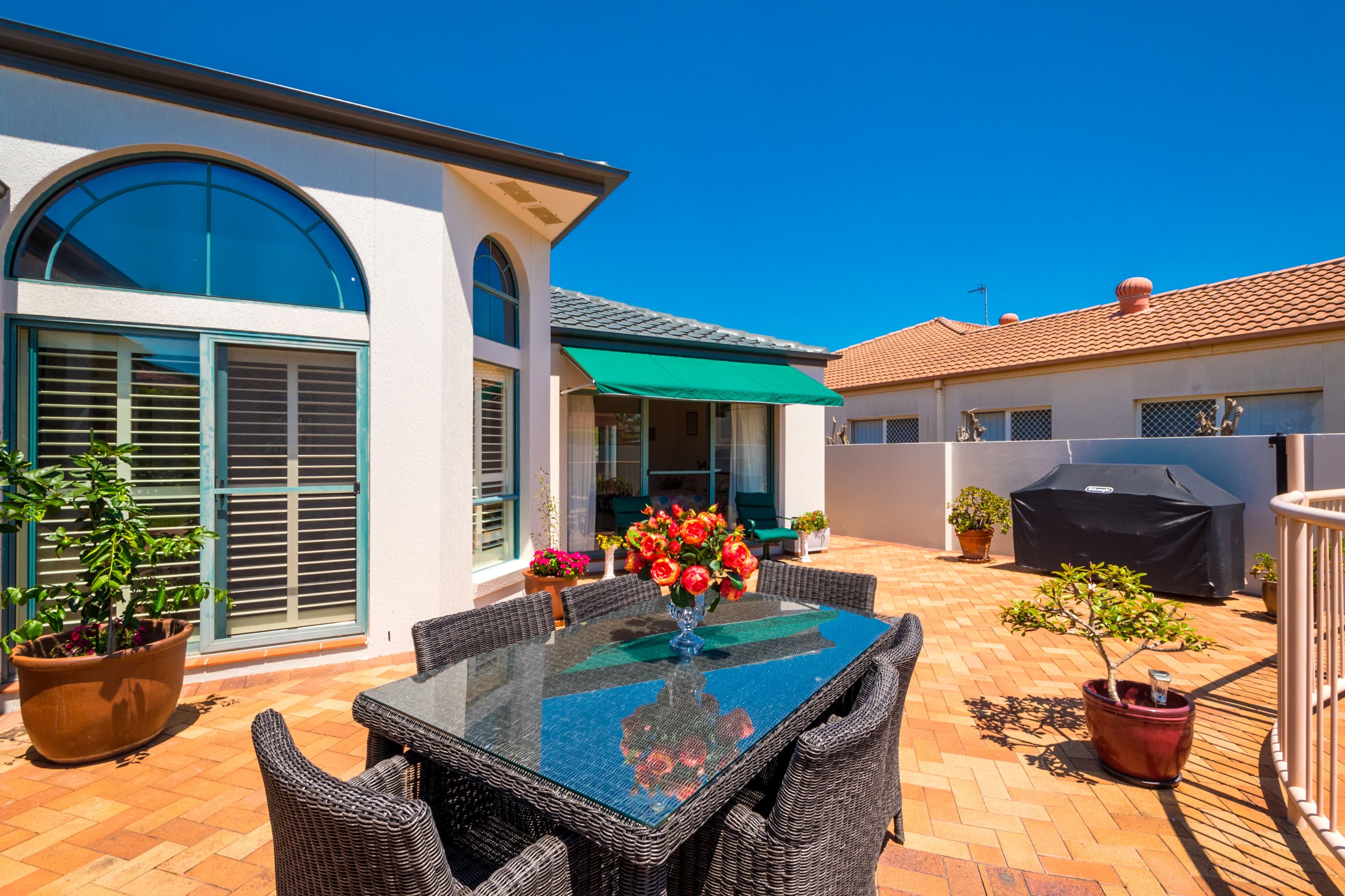 8 Sir Bruce Small Boulevard, Benowa Waters QLD 4217, Benowa - Thumbnail 4