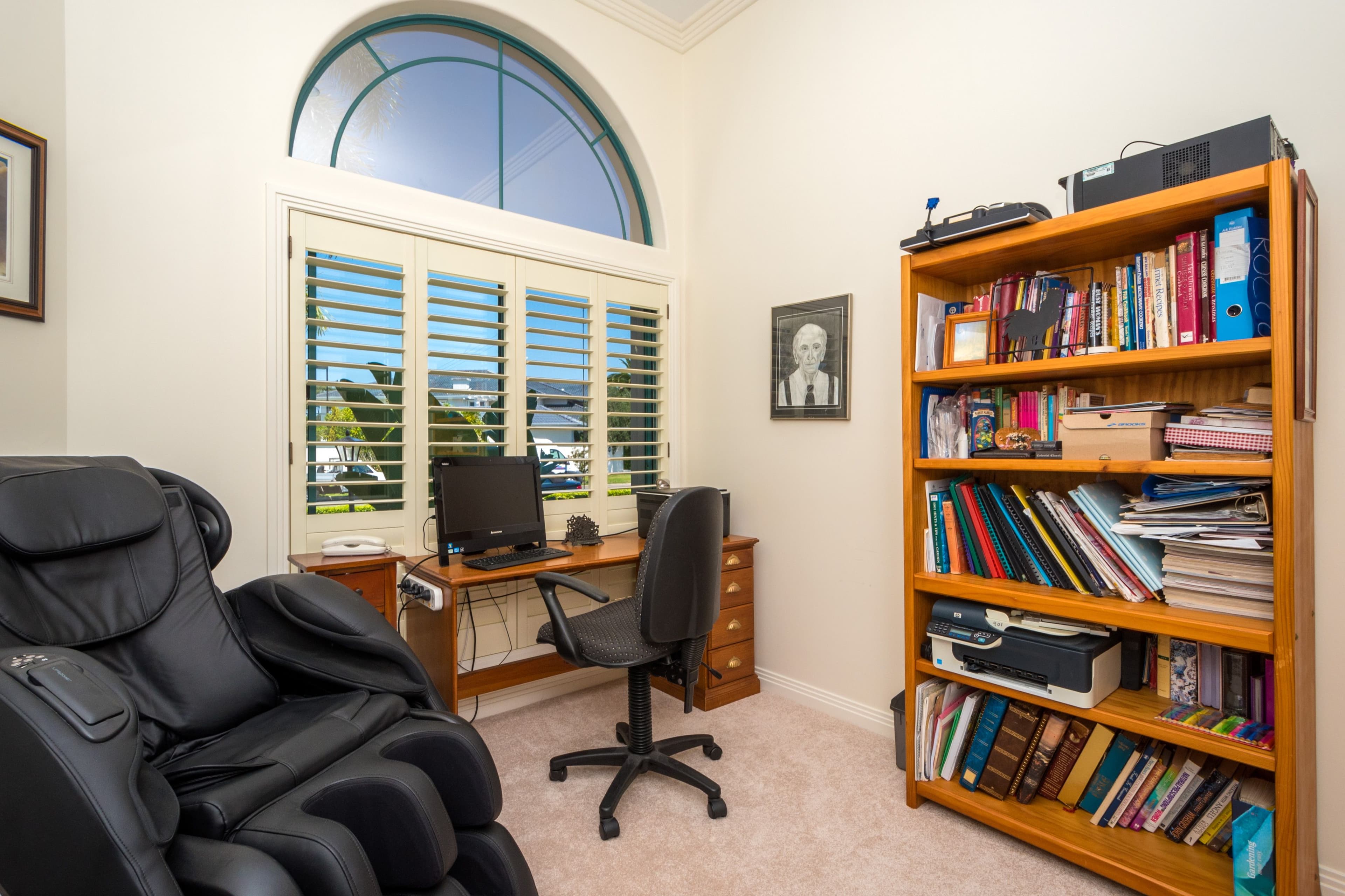 8 Sir Bruce Small Boulevard, Benowa Waters QLD 4217, Benowa - Thumbnail 6