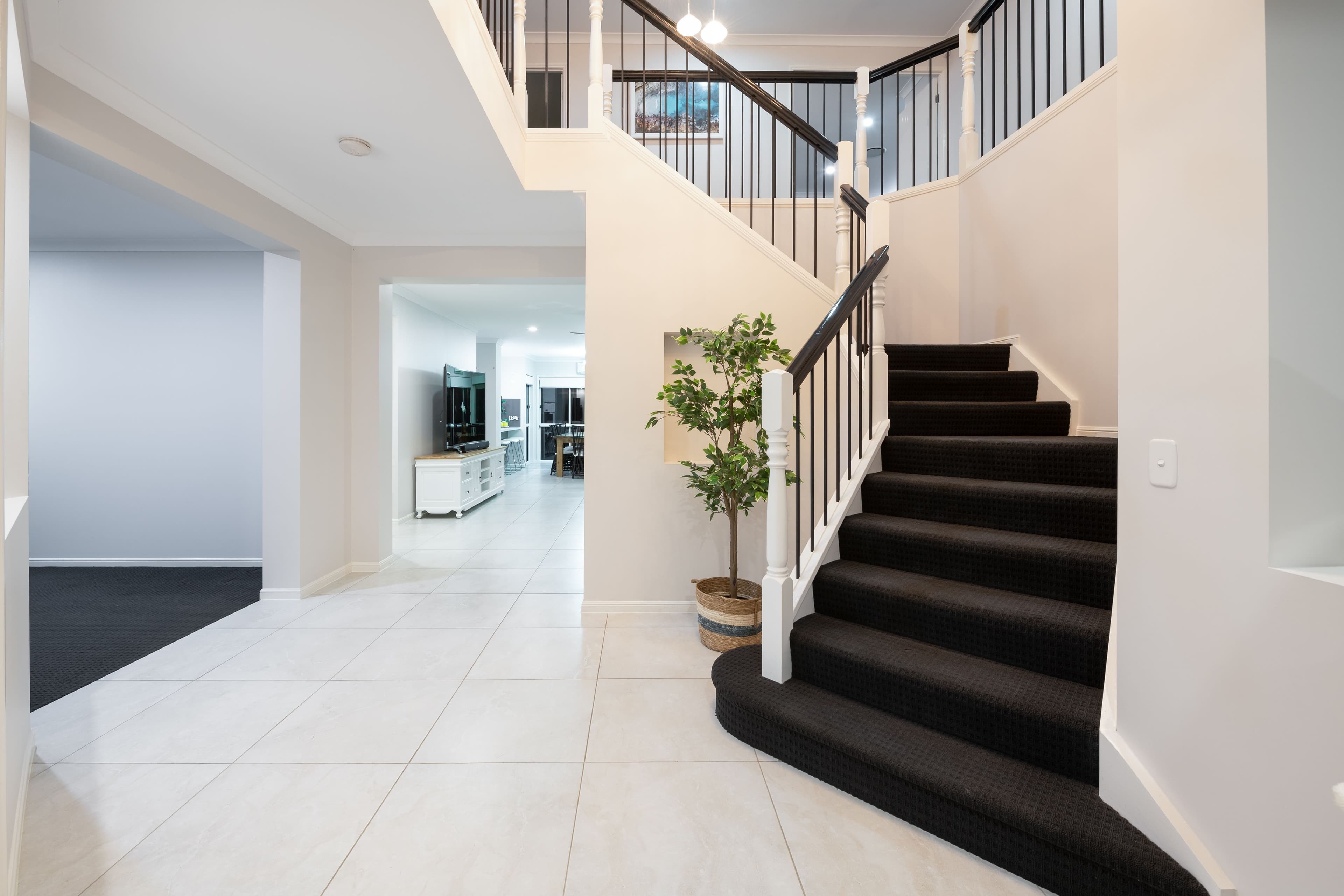 75 The Peninsula, Helensvale QLD 4212, Helensvale - Thumbnail 6