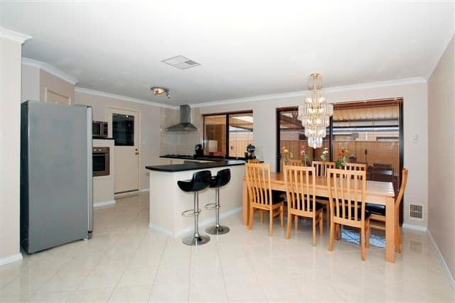 30 Gundaring Turn, CANNING VALE WA 6155, Canning Vale - Thumbnail 8