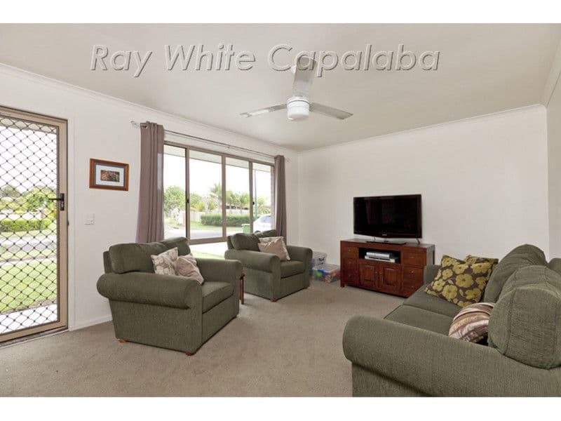 25 Caledonian Crescent, ALEXANDRA HILLS QLD 4161, Alexandra Hills - Thumbnail 2