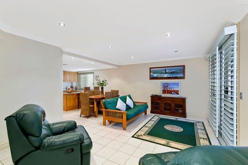 16 Marine Parade, THE ENTRANCE NSW 2261, The Entrance - Thumbnail 2