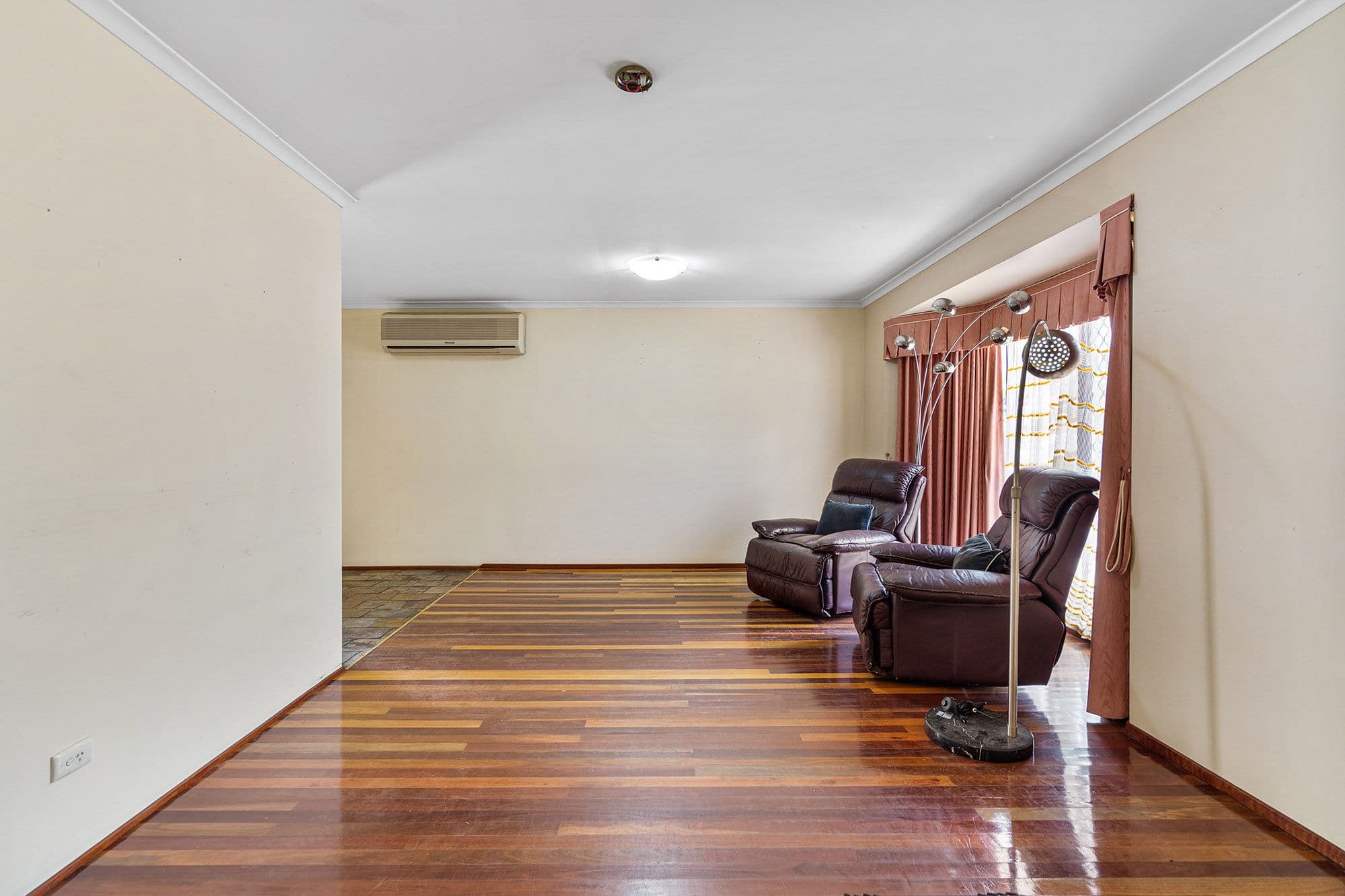 5 Tingi Avenue, Tanah Merah QLD 4128, Tanah Merah - Thumbnail 3