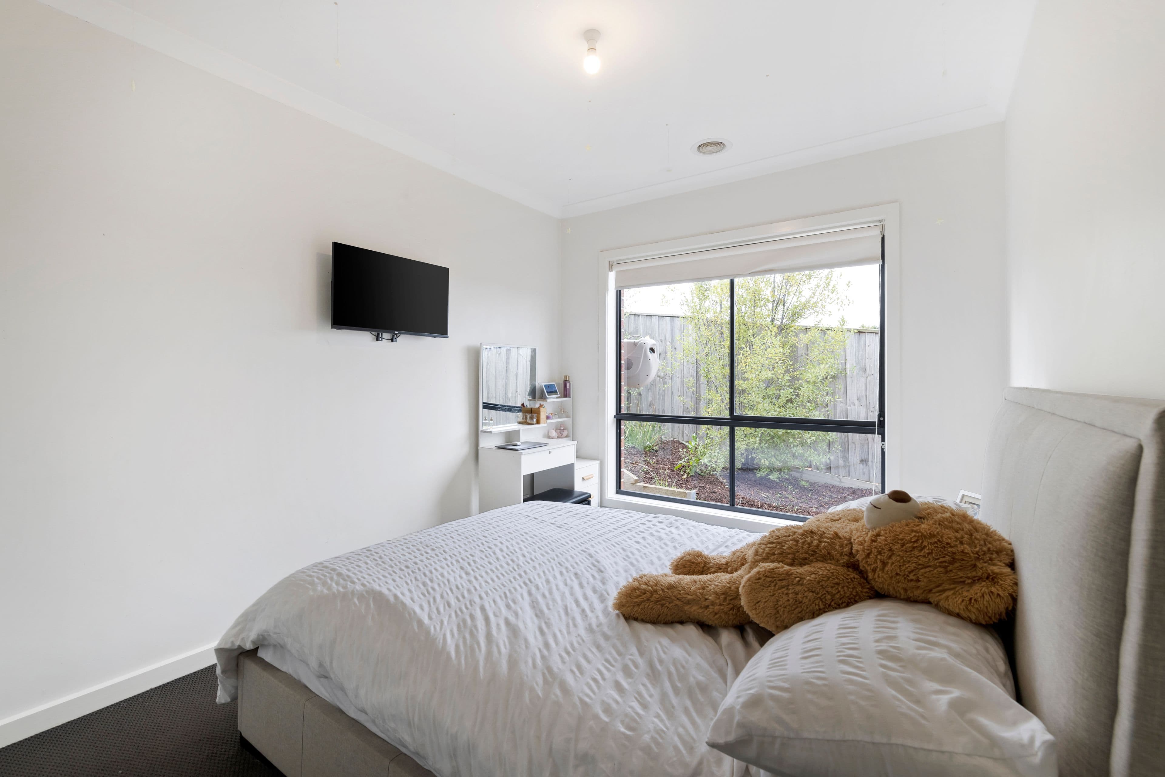 6 Lewis Place, Sunbury VIC 3429, Sunbury - Thumbnail 8