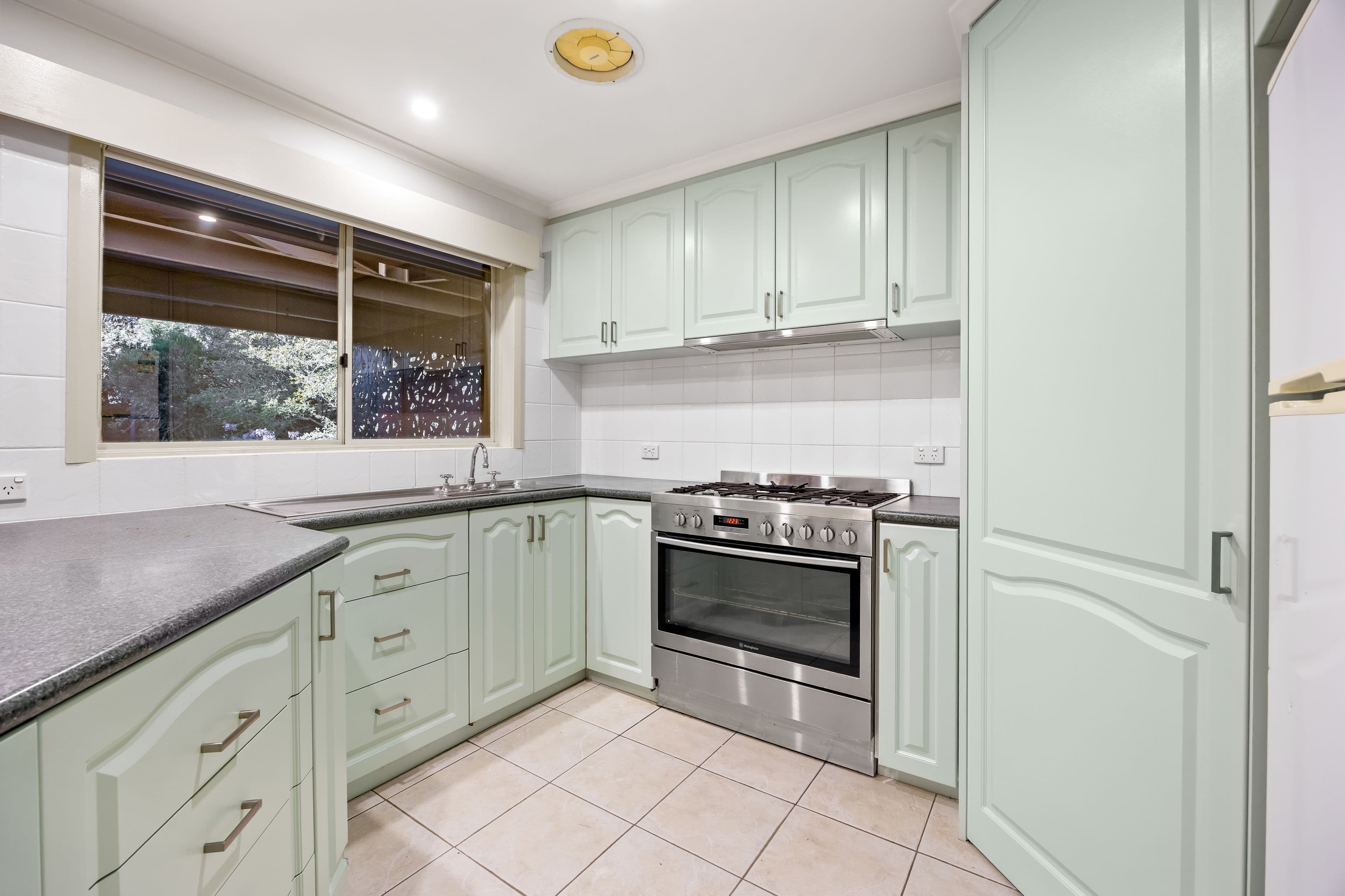 220 Greenhalghs Road, Delacombe VIC 3356, Delacombe - Thumbnail 3