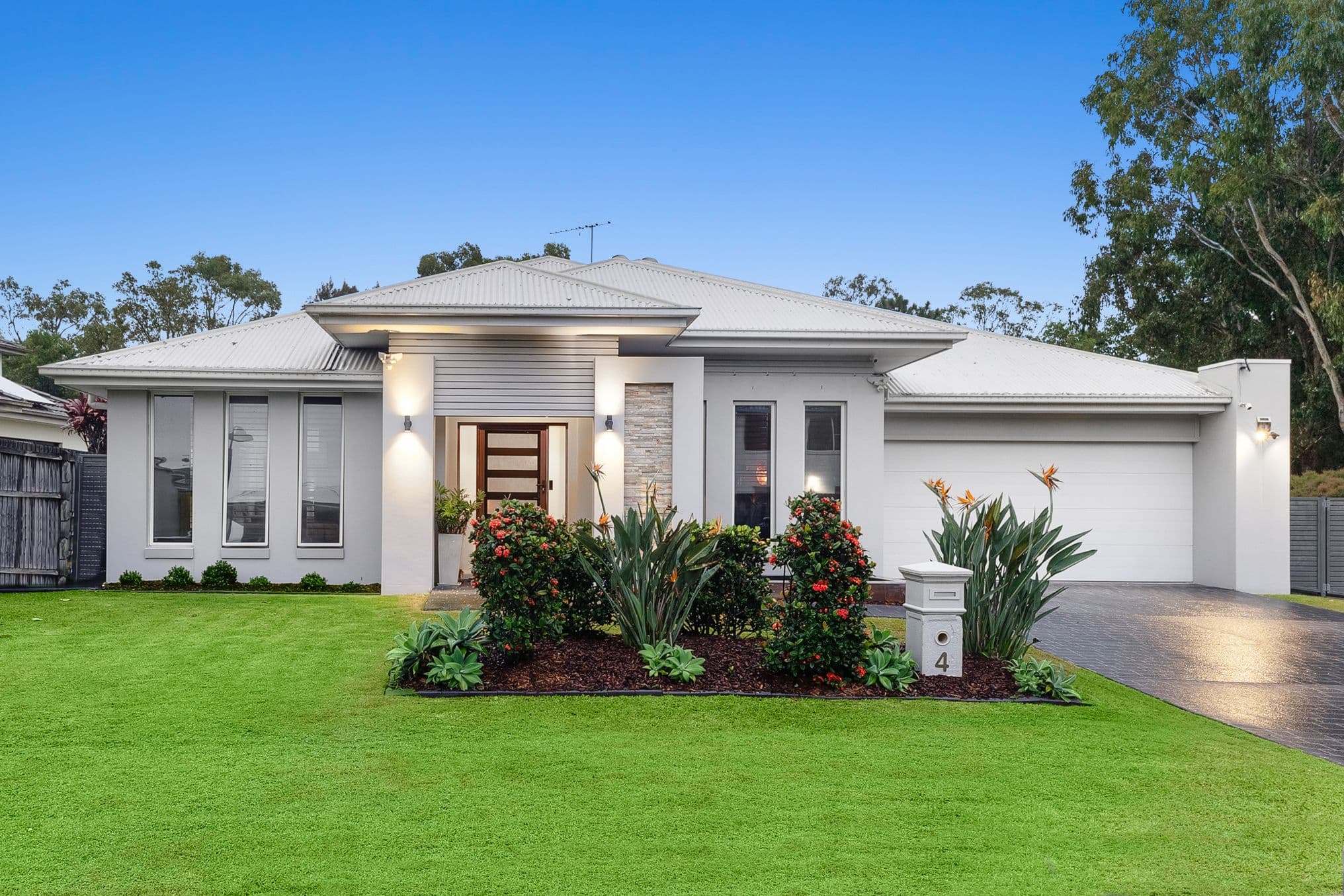 4 Silkyoak Court, North Lakes QLD 4509, North Lakes - Image 1