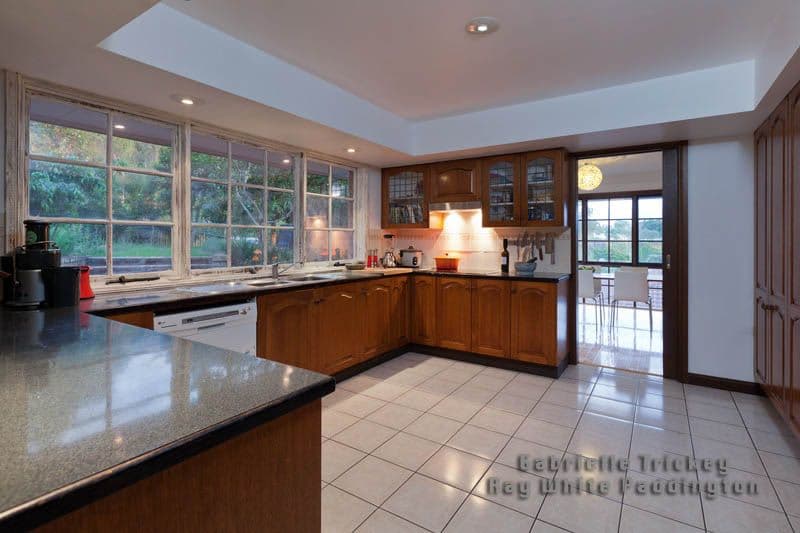 23 Mirbelia Street, KENMORE HILLS QLD 4069, Kenmore Hills - Thumbnail 3