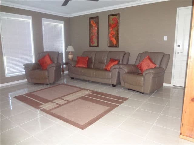 6 Camborne Drive, HIGHFIELDS QLD 4352, Highfields - Thumbnail 6