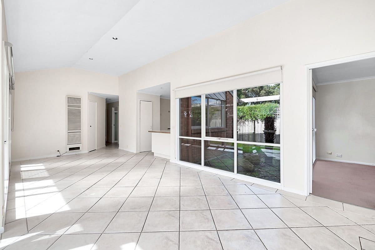 6 Broome Crescent, Cranbourne North VIC 3977, Cranbourne North - Thumbnail 7