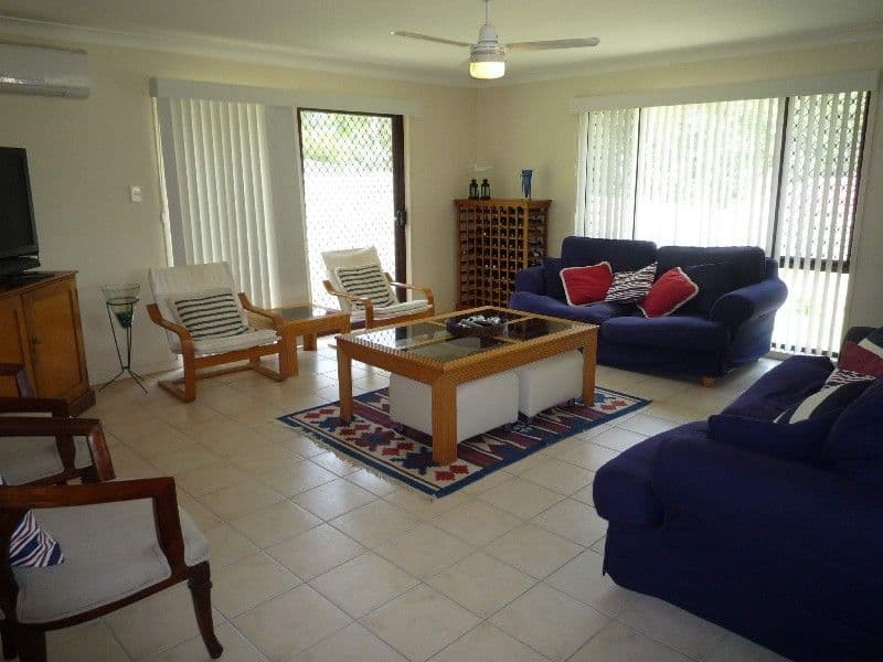 40 Nottinghill Gate Drive, ARUNDEL QLD 4214, Arundel - Thumbnail 6