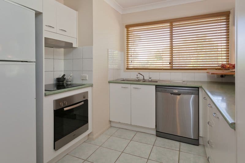 344 Pine Mountain Road, CARINA HEIGHTS QLD 4152, Carina Heights - Thumbnail 4