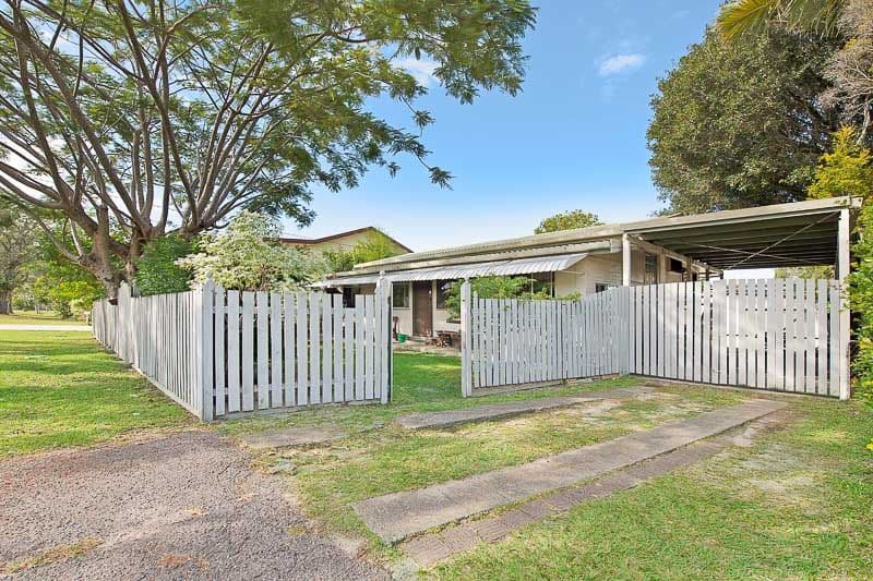 12 Lawnhill Avenue, DECEPTION BAY QLD 4508, Deception Bay - Thumbnail 7