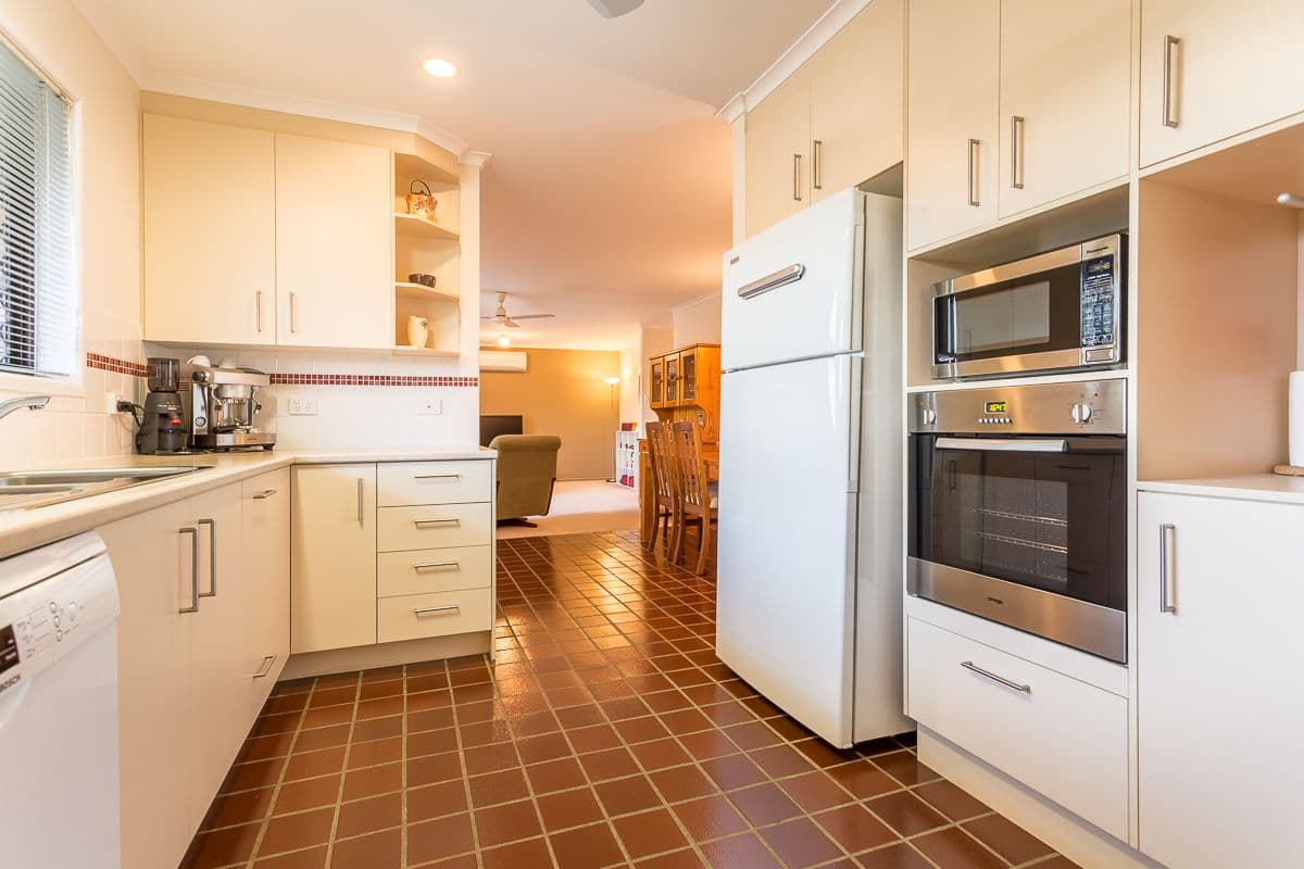 5 Carino Close, The Gap QLD 4061, The Gap - Thumbnail 3