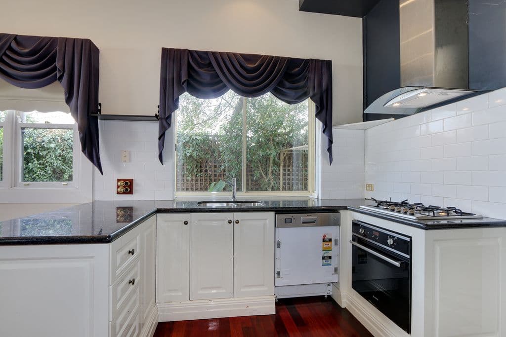 59 Cavehill Road, LILYDALE VIC 3140, Lilydale - Thumbnail 5