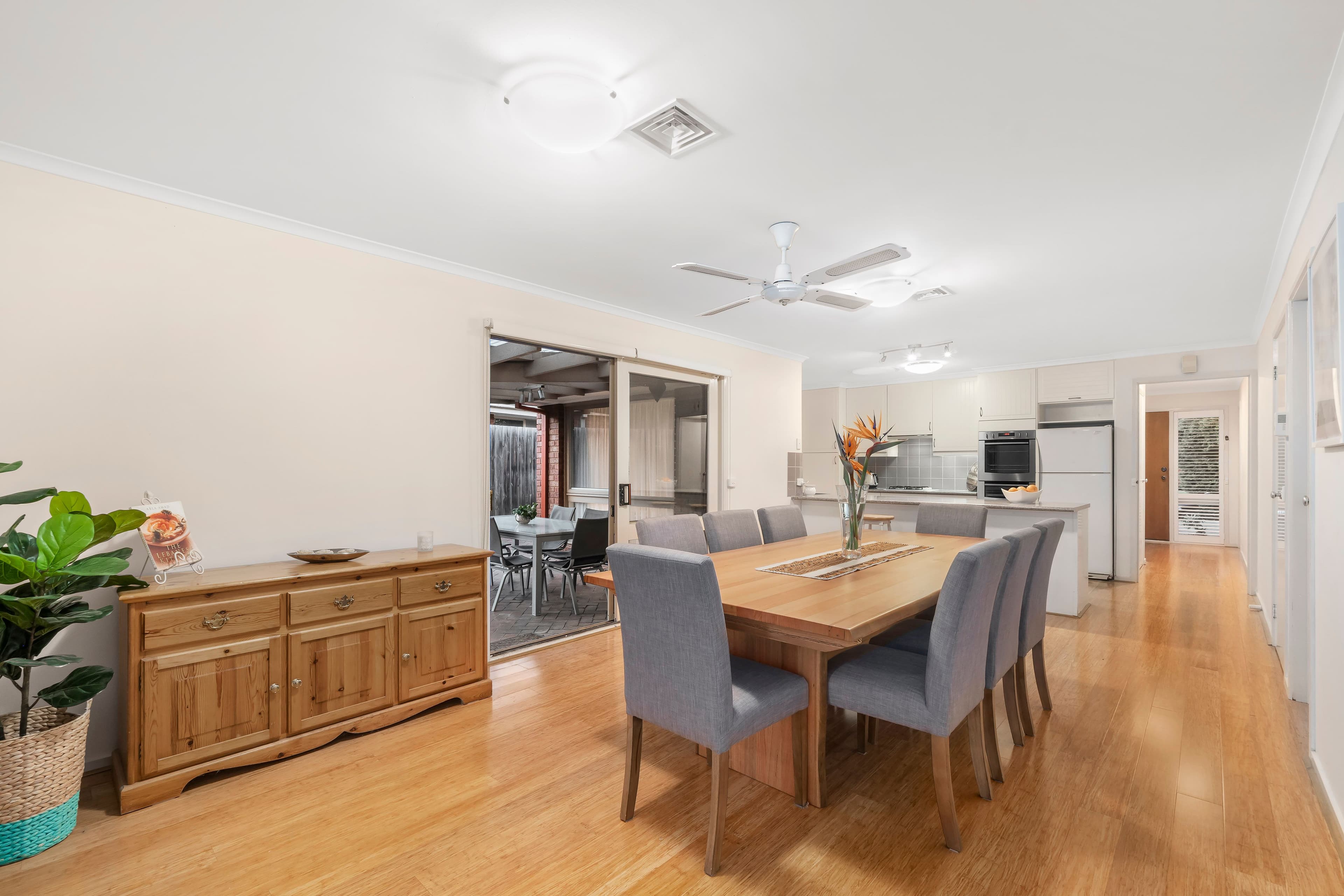 5 Townview Avenue, Wantirna South VIC 3152, Wantirna South - Thumbnail 4
