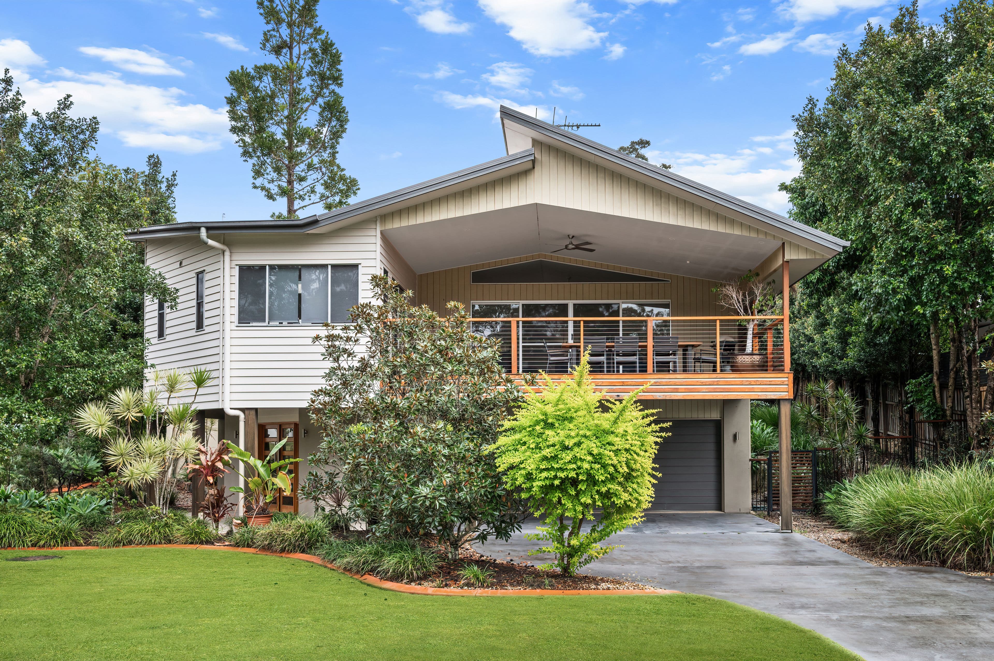 1 Seanna Place, Brookwater QLD 4300, Brookwater - Thumbnail 2
