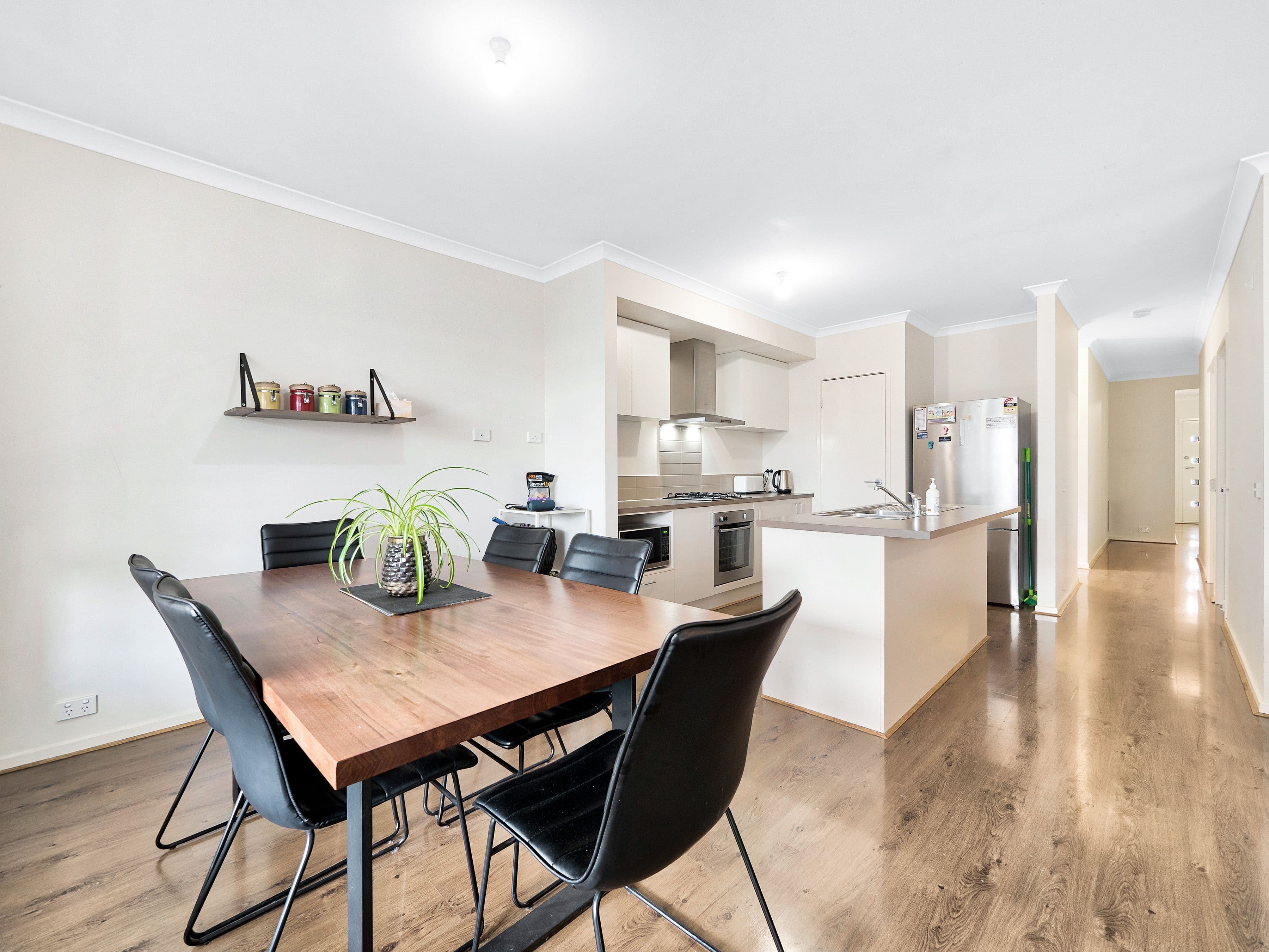 11 Westphalian Rise, Clyde North VIC 3978, Clyde North - Thumbnail 4