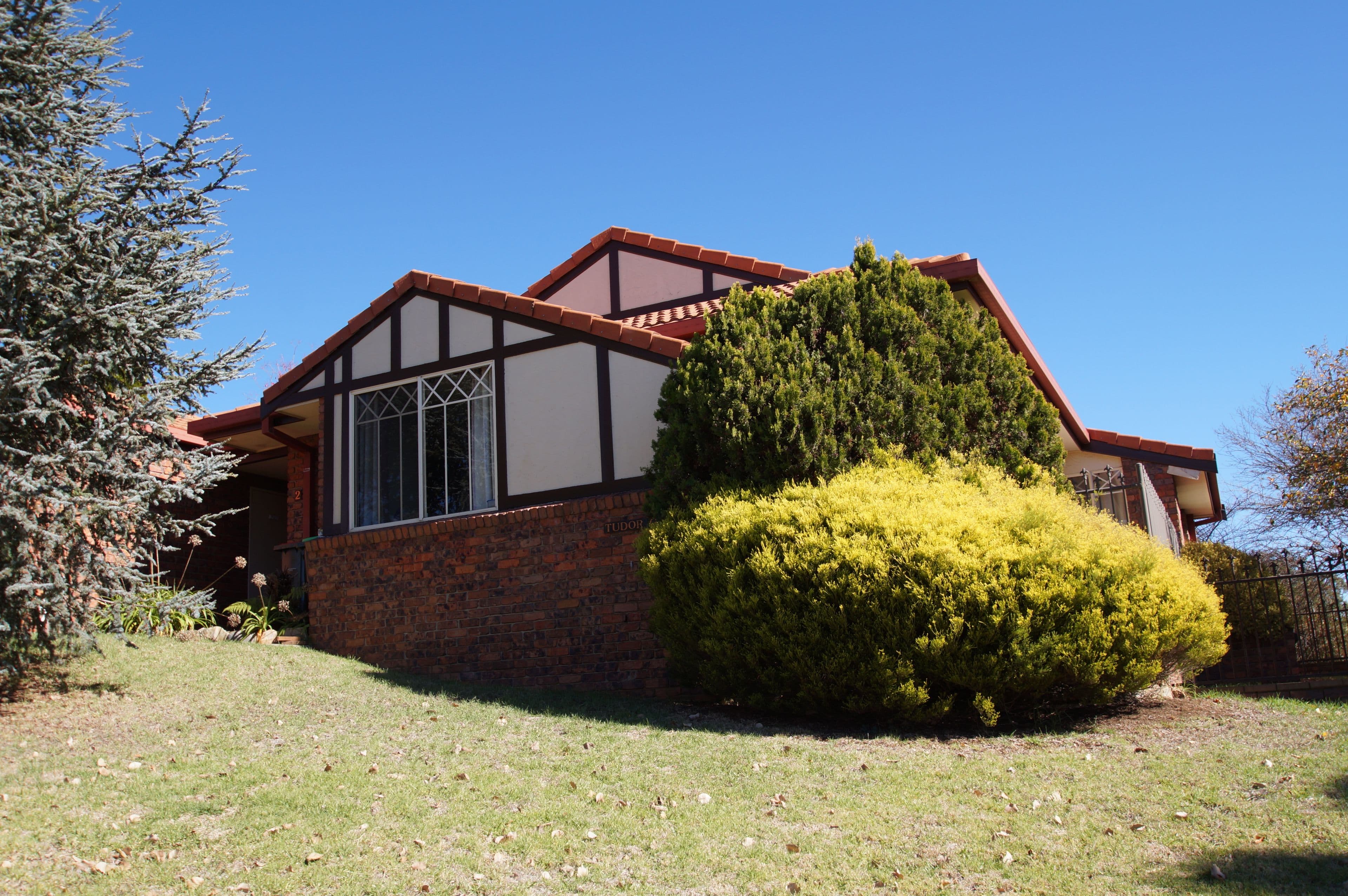 39 The Avenue, Armidale - Image 1