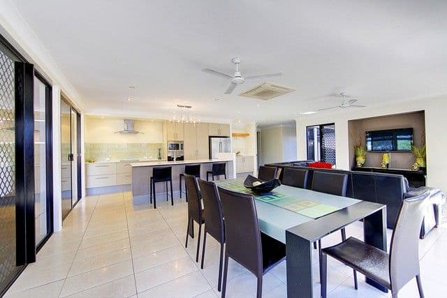 6 Woodhen Court, BOHLE PLAINS QLD 4817, Bohle Plains - Thumbnail 2