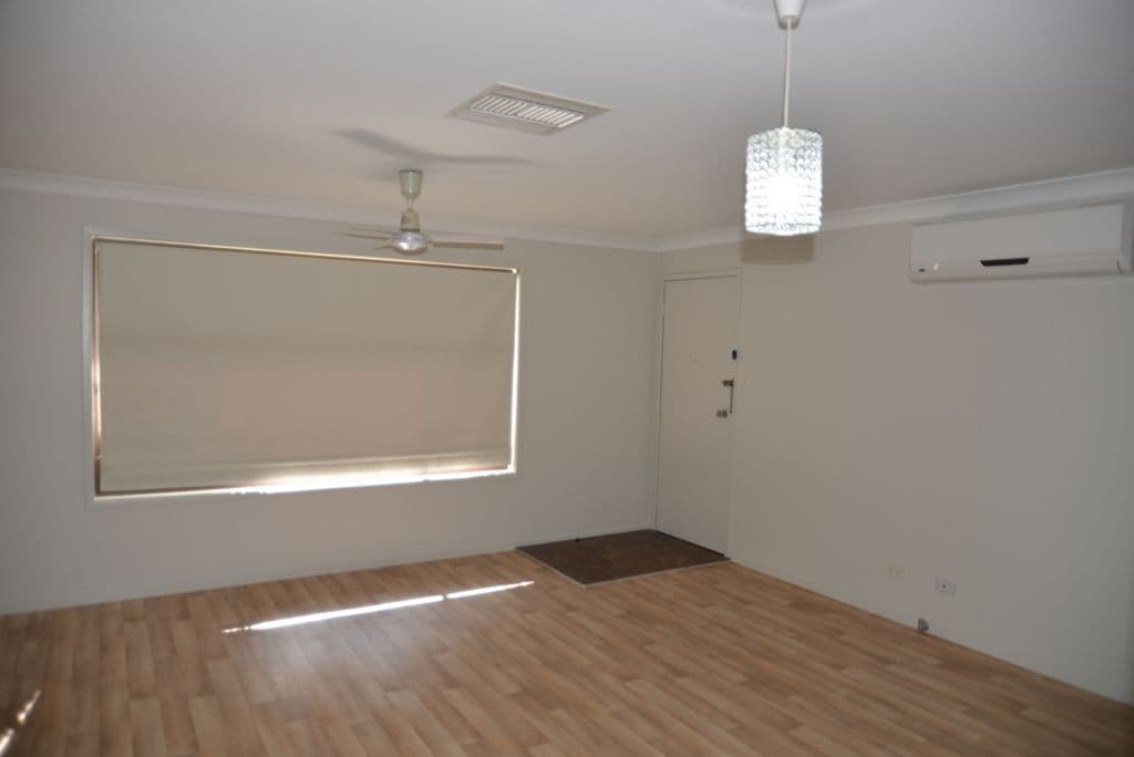 8 Thibault Street, Tamworth NSW 2340, South Tamworth - Thumbnail 3