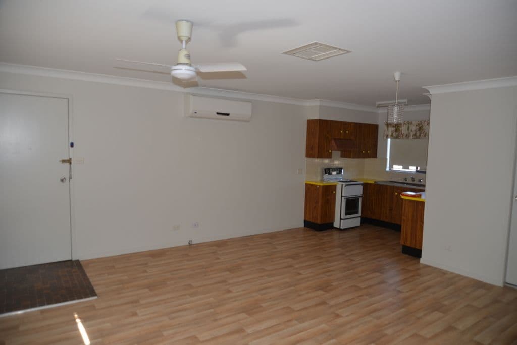 8 Thibault Street, Tamworth NSW 2340, South Tamworth - Thumbnail 4