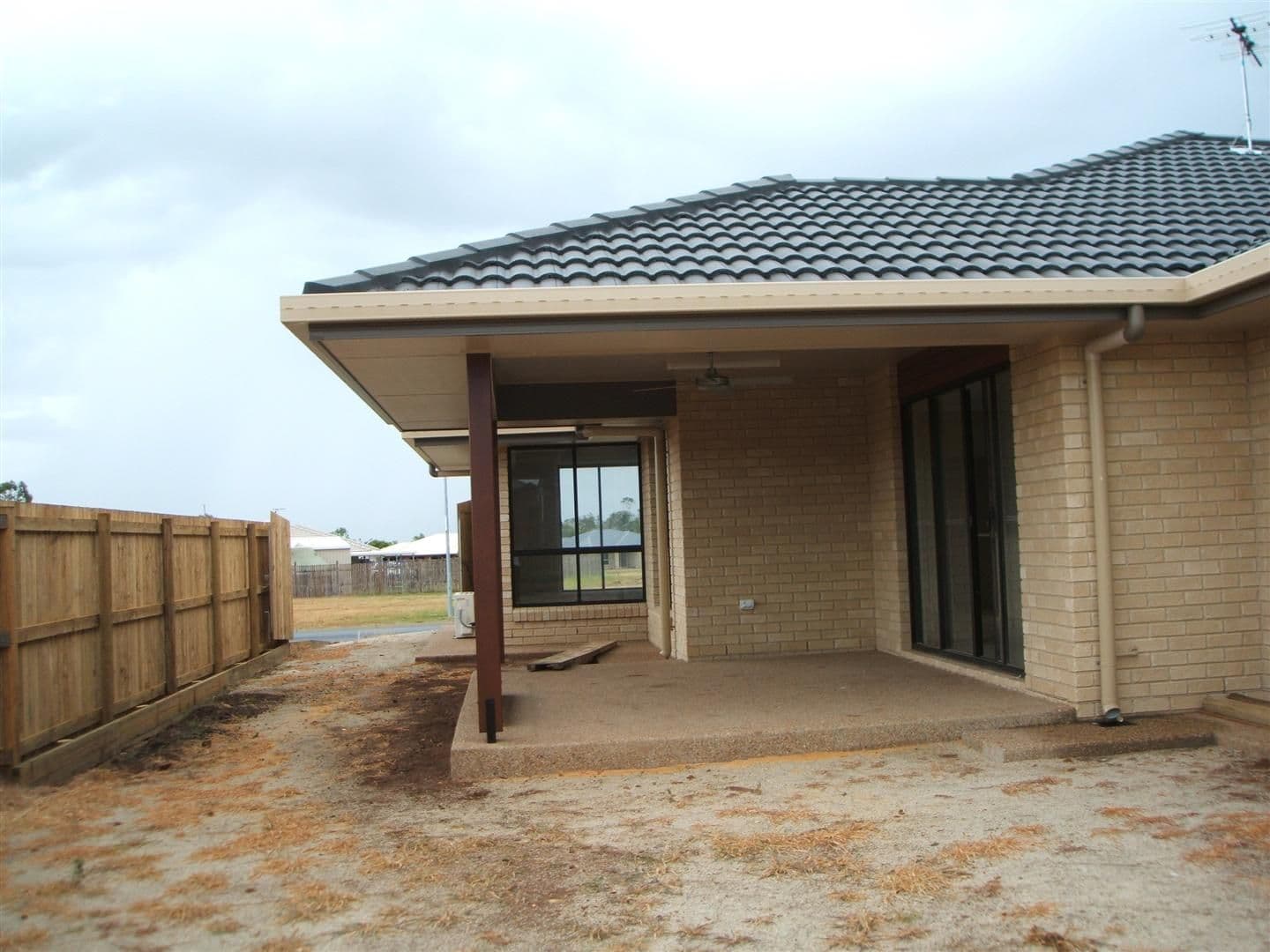 33 Broadhurst Drive, GRACEMERE QLD 4702, Gracemere - Thumbnail 3