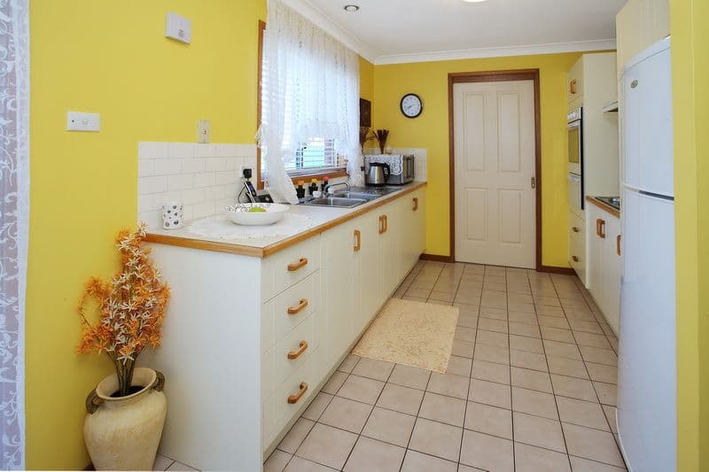 2 Farrelly Place, BOMADERRY NSW 2541, Bomaderry - Thumbnail 2