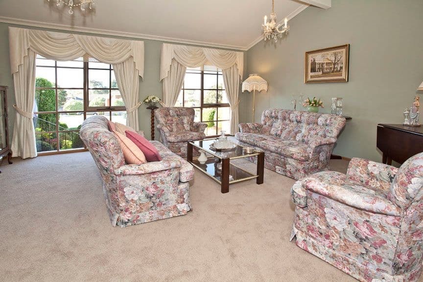 6 Moonstone Court, WHEELERS HILL VIC 3150, Wheelers Hill - Thumbnail 4