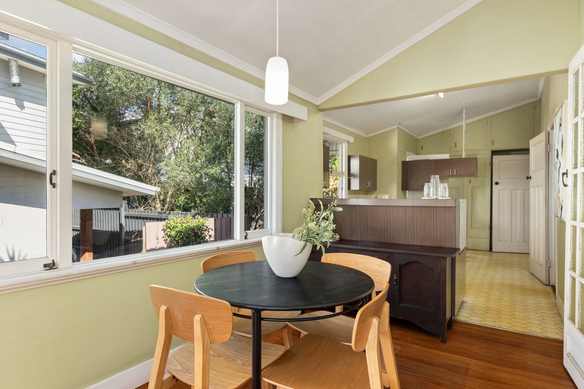 8 Gordon Terrace, Indooroopilly QLD 4068, Indooroopilly - Thumbnail 4