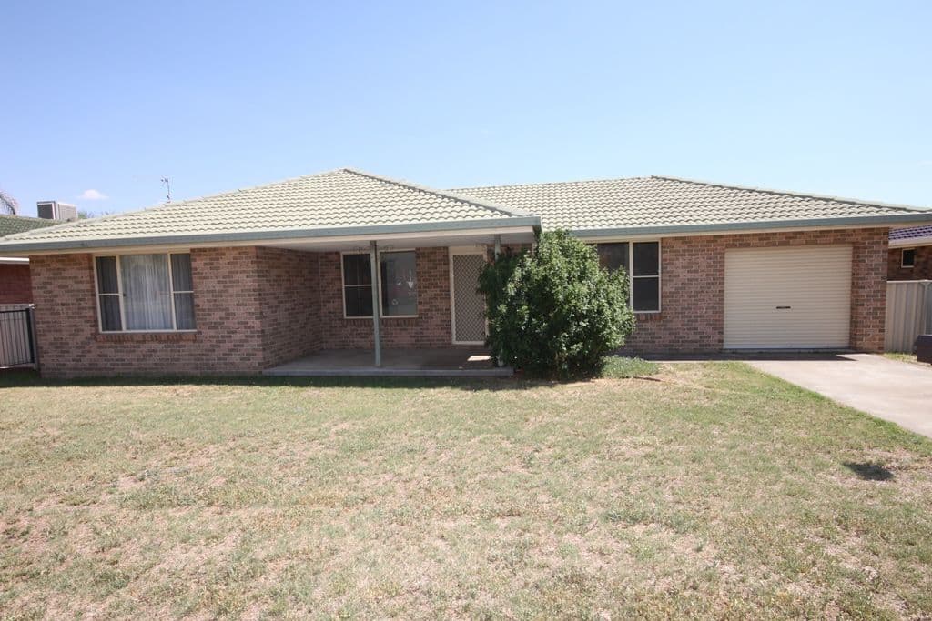 50 Susanne Street, TAMWORTH NSW 2340, South Tamworth - Image 1