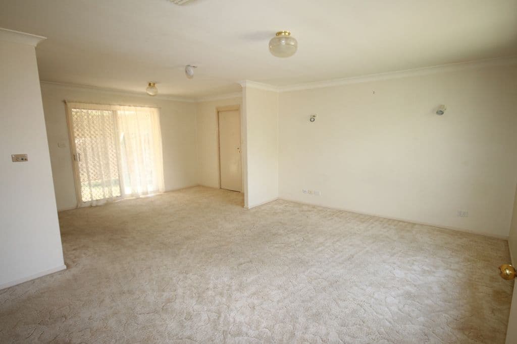 50 Susanne Street, TAMWORTH NSW 2340, South Tamworth - Thumbnail 2