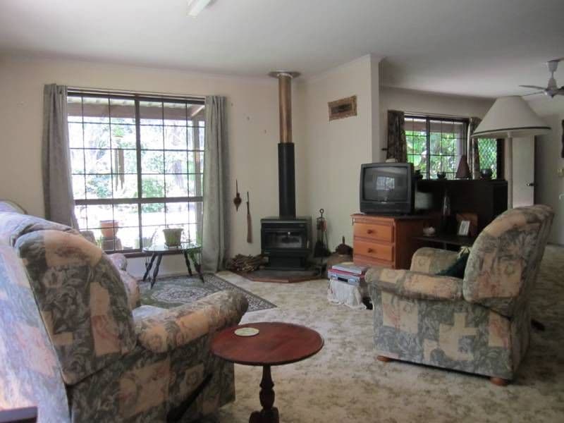 84 Summit Road, POMONA QLD 4568, Pomona - Thumbnail 2