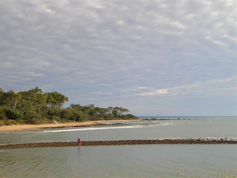 1  Parraweena Court, POINT VERNON QLD 4655, Point Vernon - Thumbnail 3