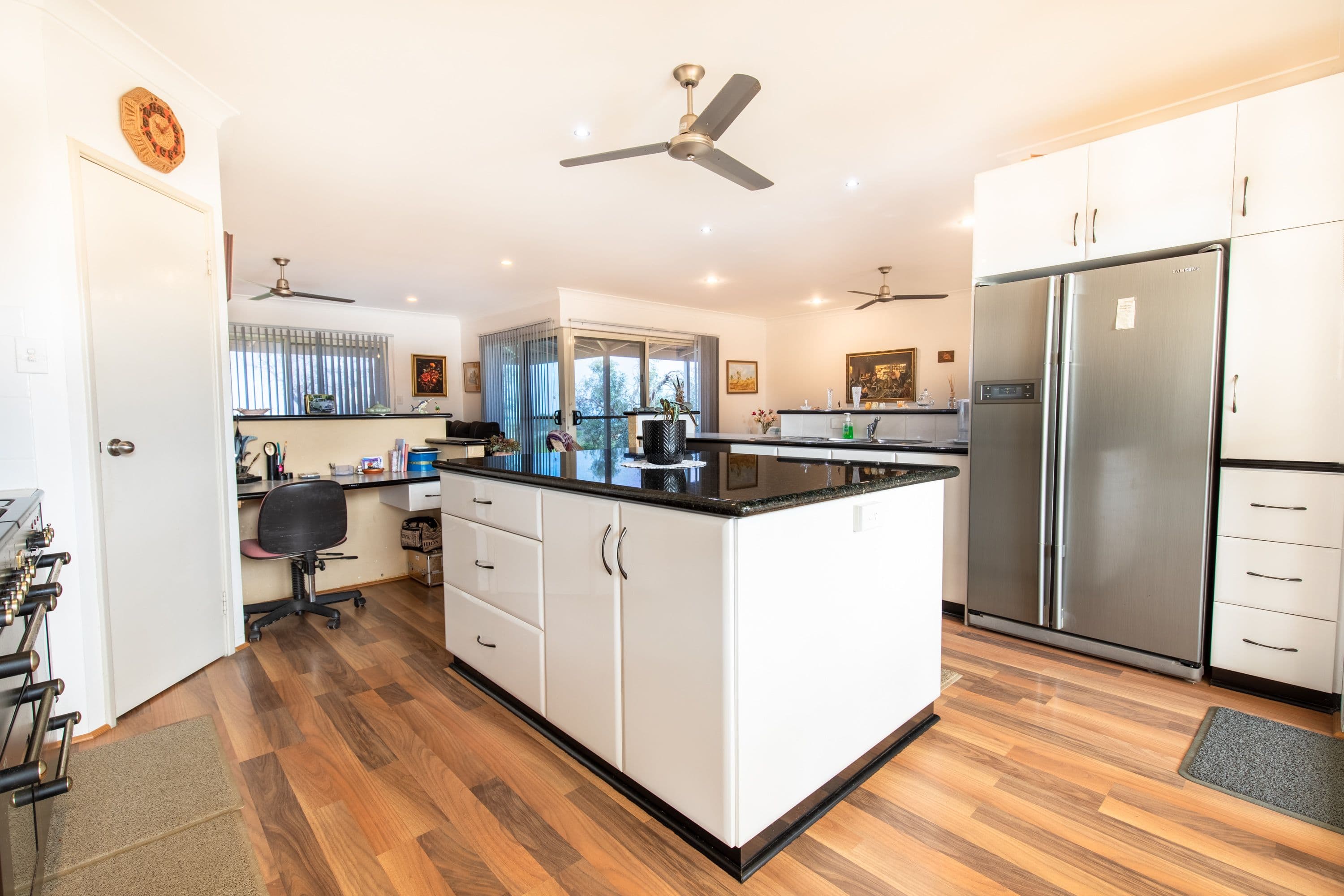 10 Parmelia Boulevard, White Peak WA 6532, White Peak - Thumbnail 2