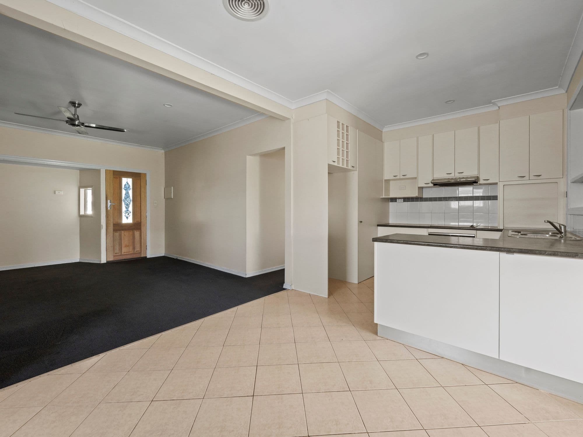 2 Edward Street, Benalla VIC 3672, Benalla - Thumbnail 5