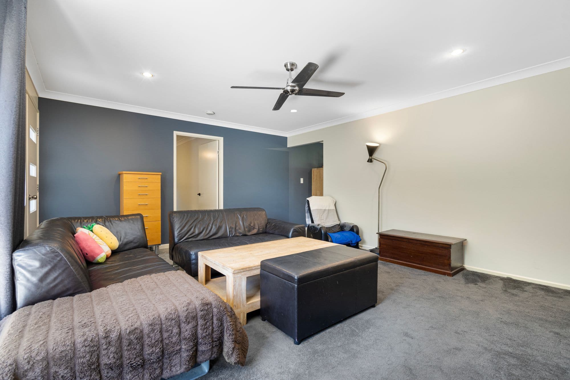 30 Lenna Court, Mount Warren Park QLD 4207, Mount Warren Park - Thumbnail 4