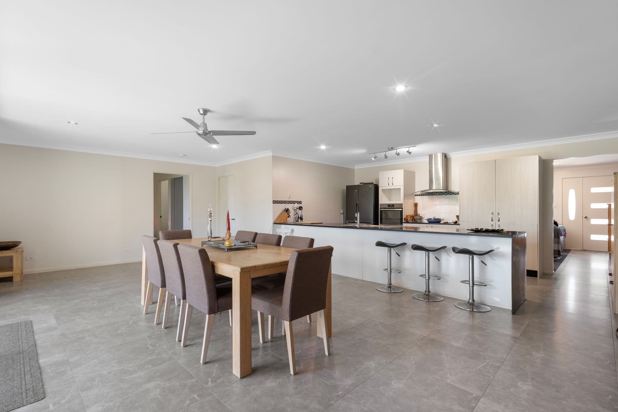 30 Lenna Court, Mount Warren Park QLD 4207, Mount Warren Park - Thumbnail 8