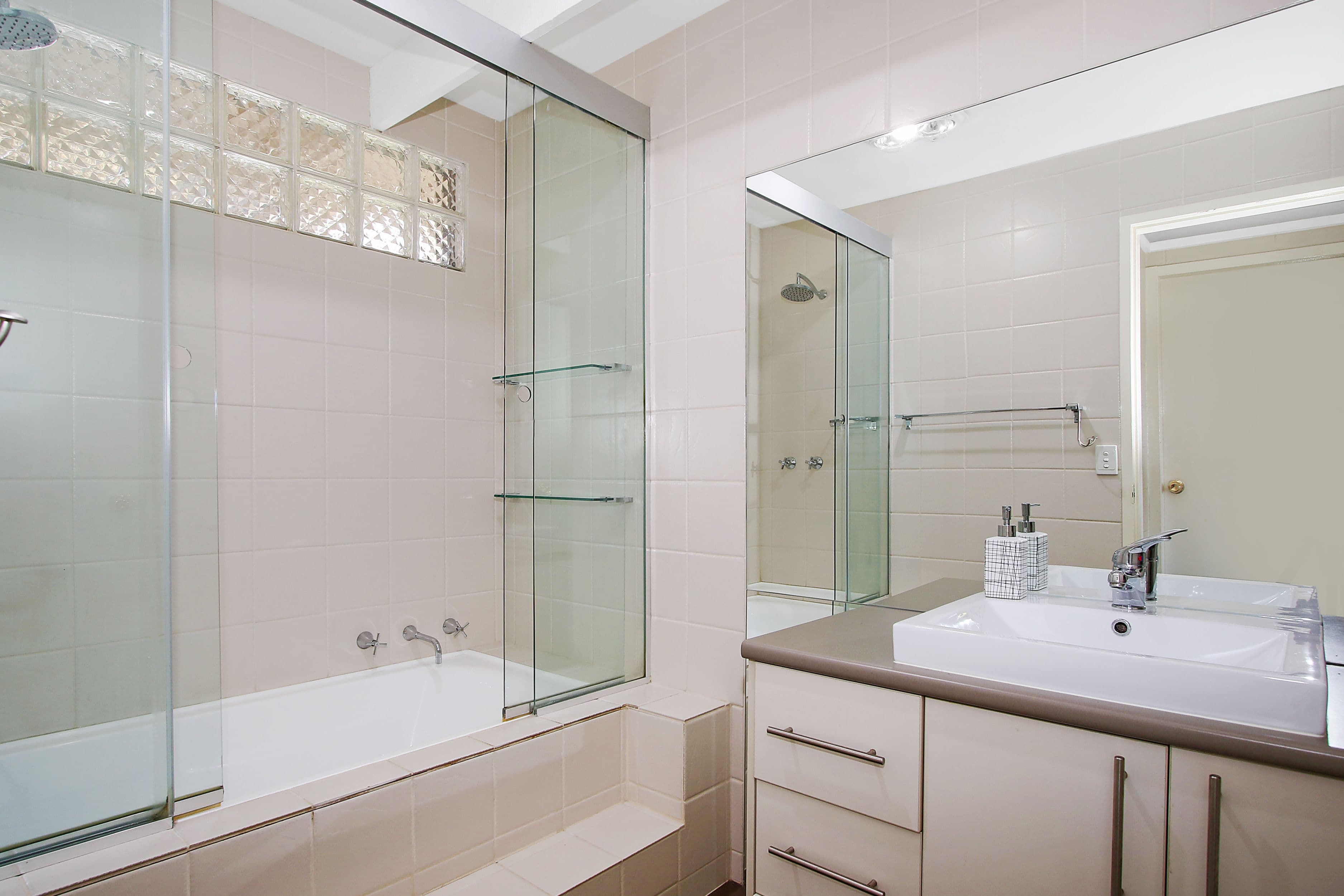 385 Avro Street, East Albury - Thumbnail 7