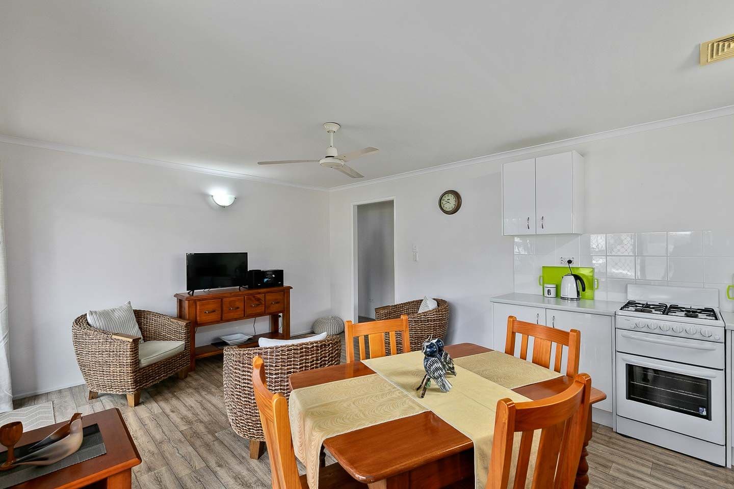 12 Vanda Street, Urangan QLD 4655, Urangan - Thumbnail 6