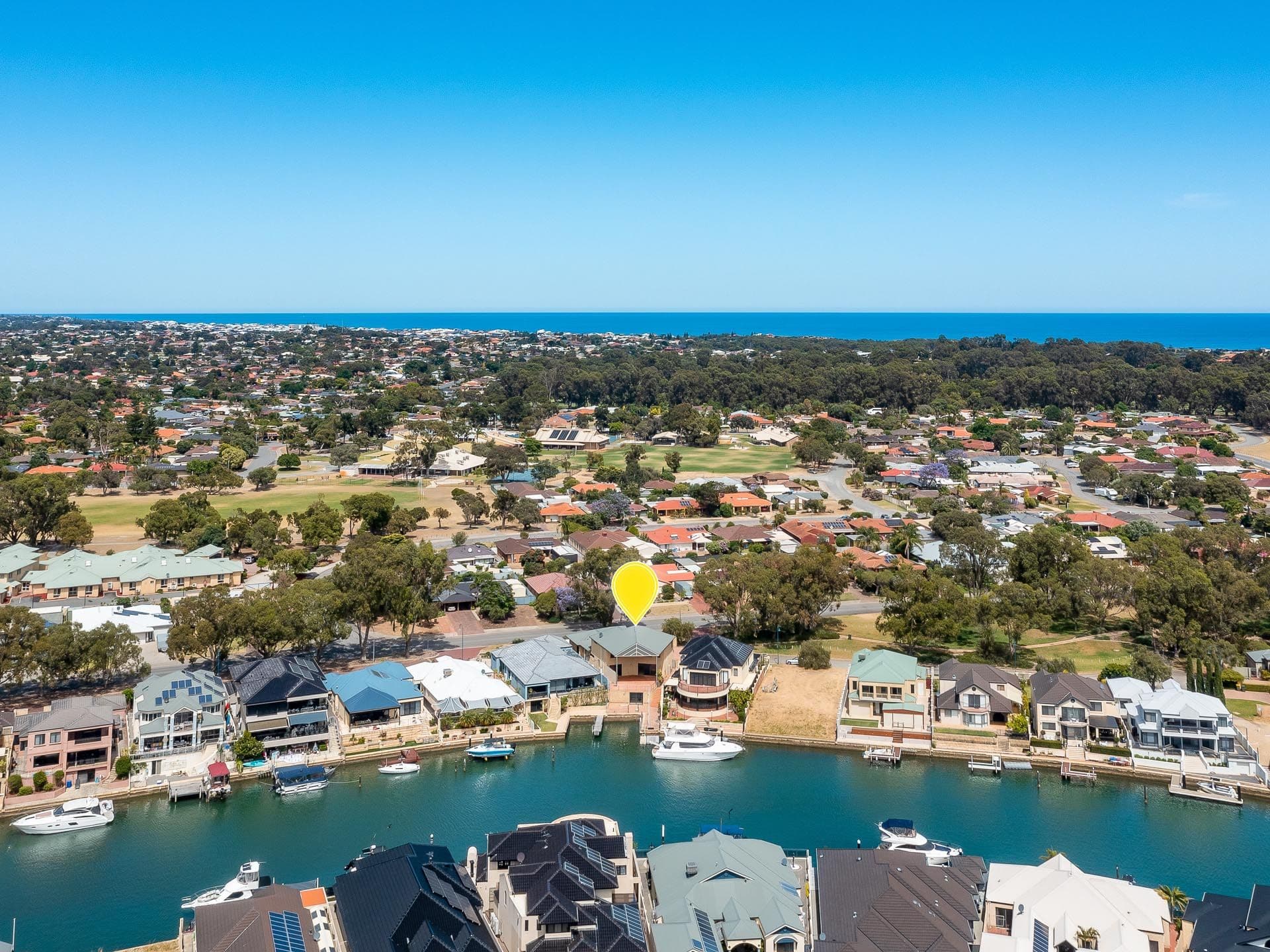 11 Leeuwin Place, Halls Head WA 6210, Halls Head - Image 1