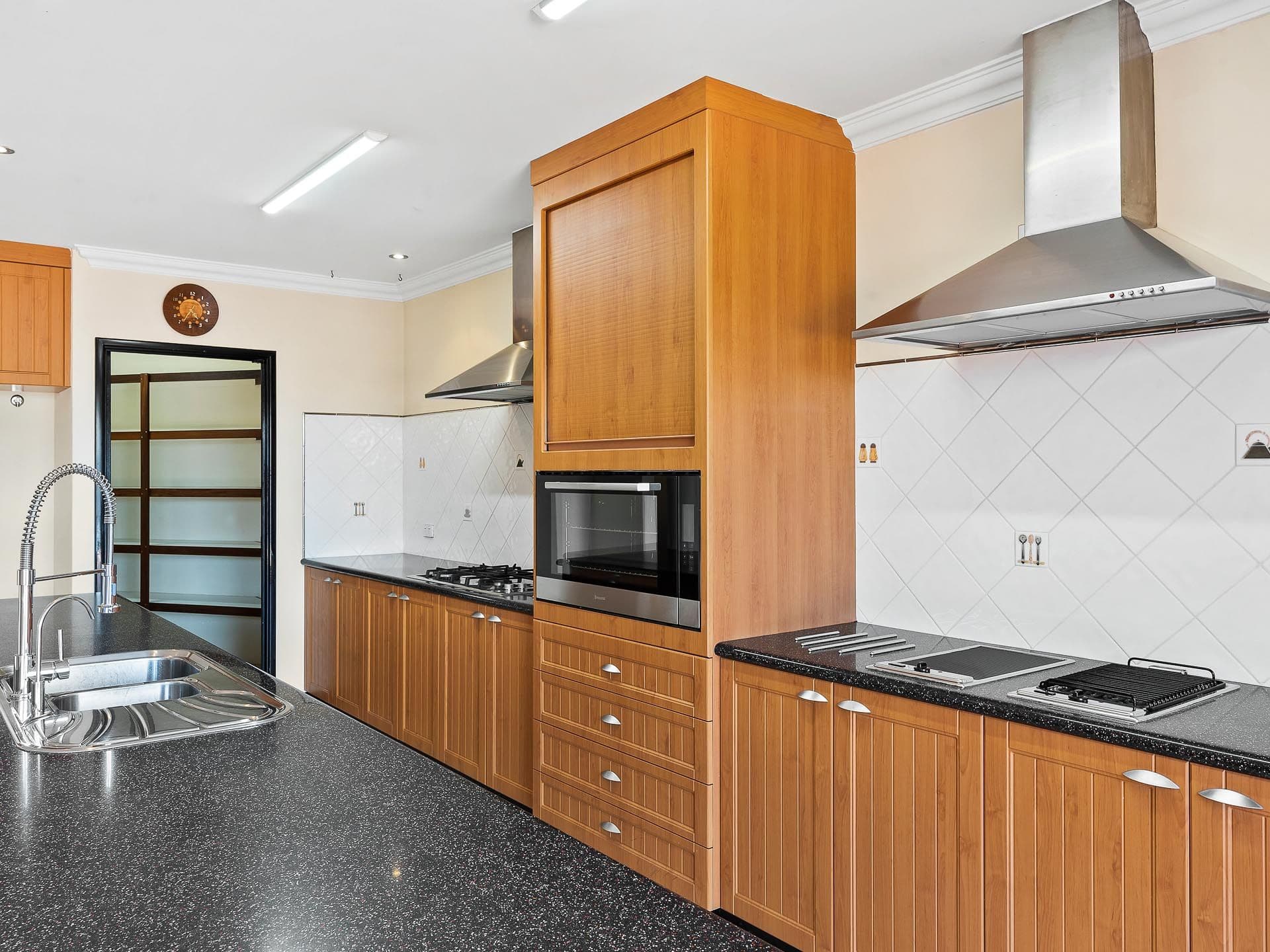 11 Leeuwin Place, Halls Head WA 6210, Halls Head - Thumbnail 7