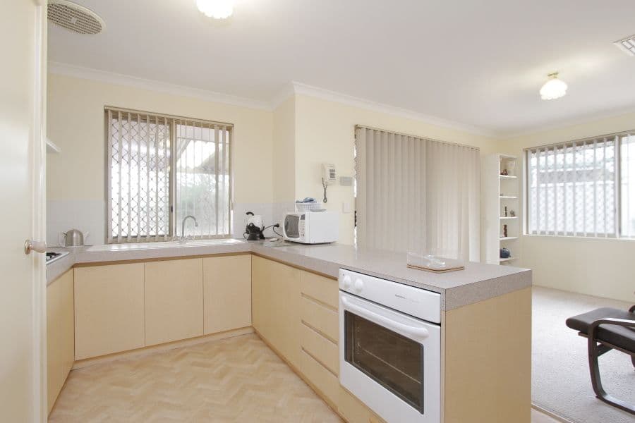 22 Willow Tree Drive, Kewdale WA 6105, Kewdale - Thumbnail 4